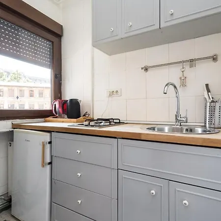 Sleek Comfort - A Blend Of Style And Convenience Apartament *