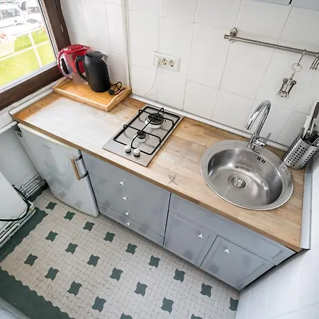 Sleek Comfort - A Blend Of Style And Convenience Apartment