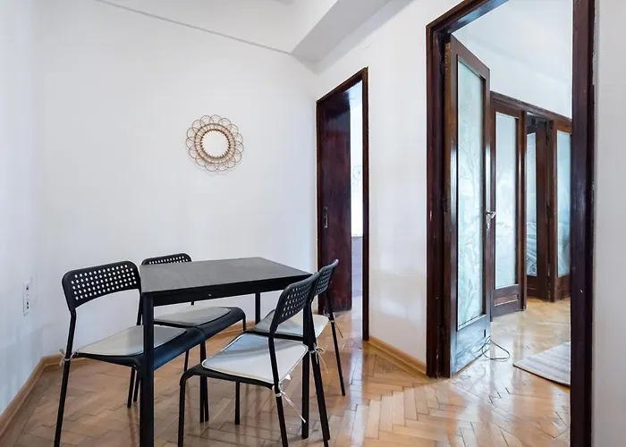 Apartmán Sleek Comfort - Location And Blend Of Style Bukurešť